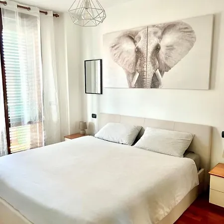 Cozy In Apartment